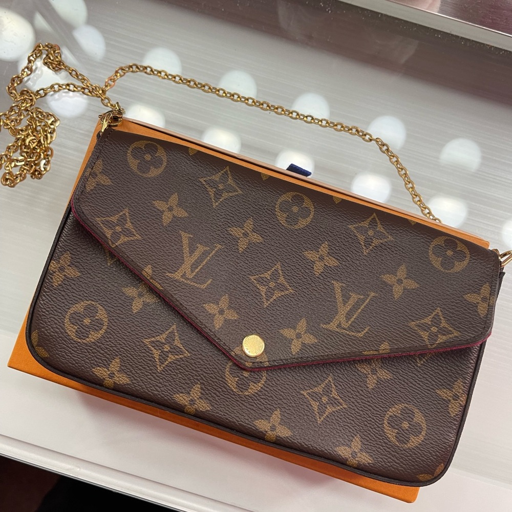 Louis Vuitton Felicie pochette